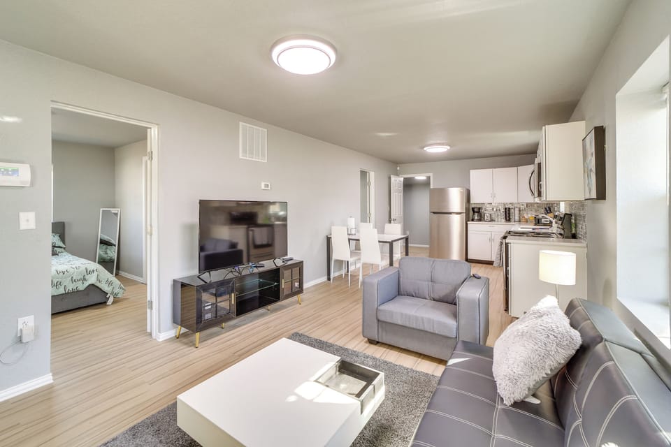 House (2 Bedrooms) | Interior