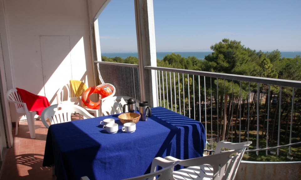 Apartment, 3 Bedrooms, Terrace, Ocean View | Balcony