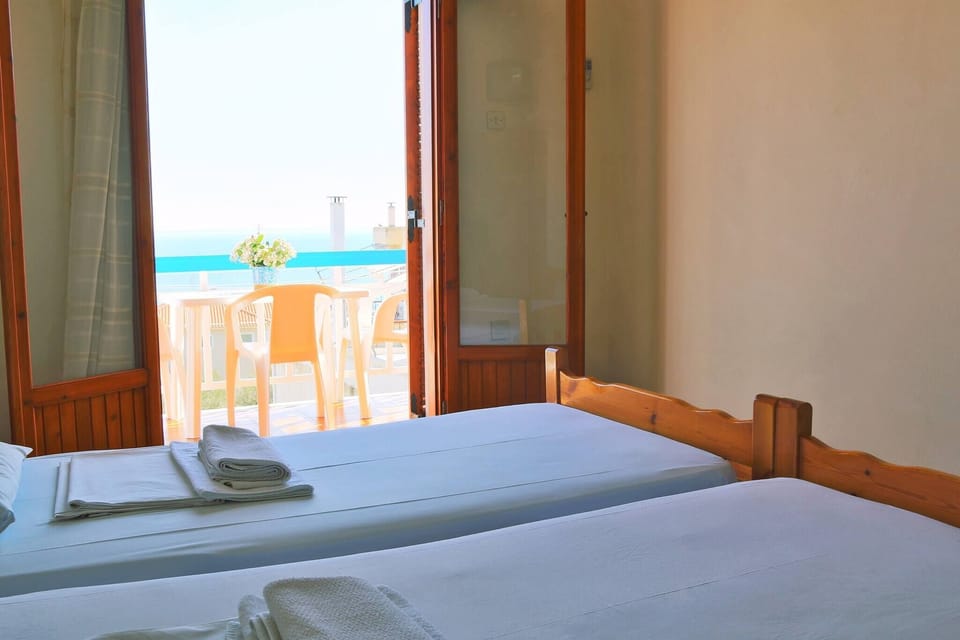 Apartment, 2 Bedrooms, Smoking, Balcony | 2 bedrooms