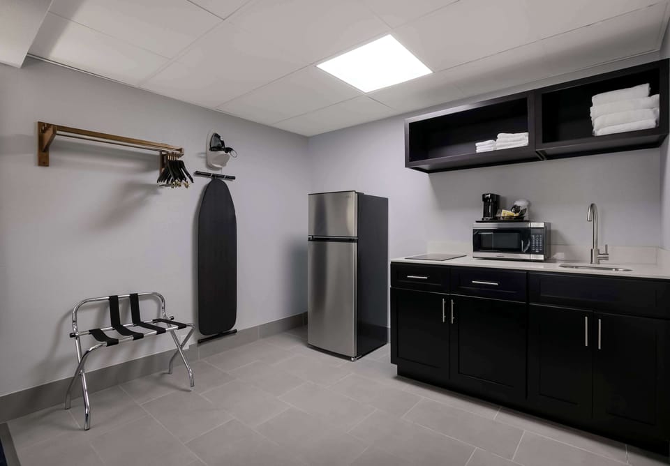 Microwave, coffee/tea maker