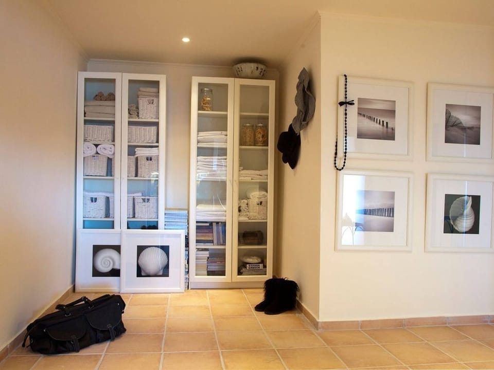 Apartment, 1 Bedroom, Balcony, Garden View | Interior