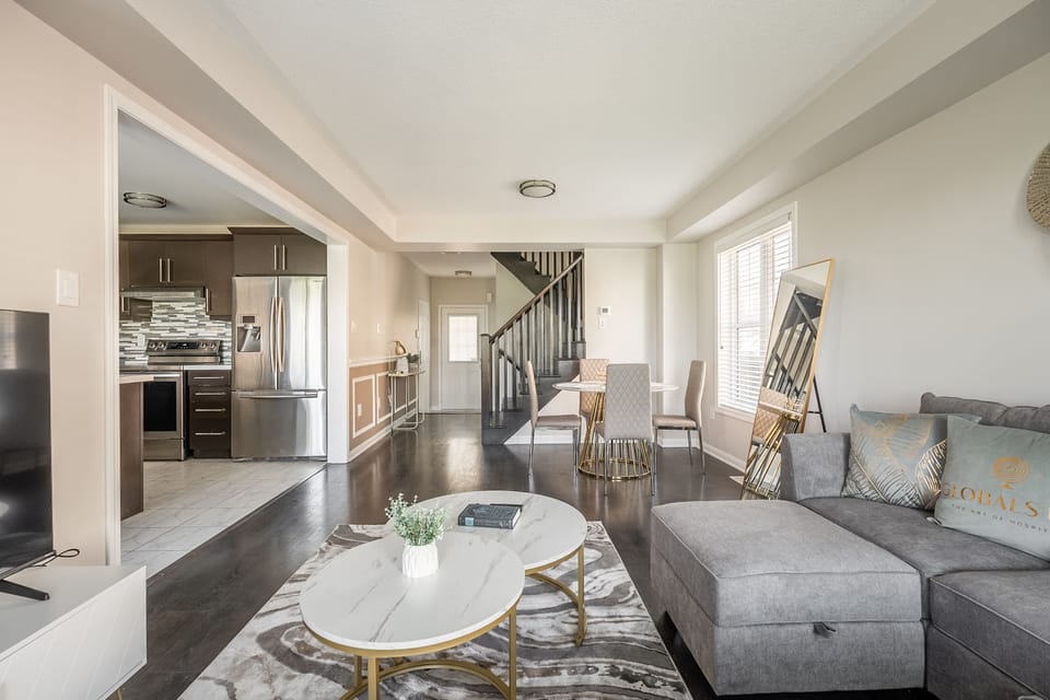 Family House, 3 Bedrooms, Kitchen, Lake View | Living area | Flat-screen TV, Netflix, Hulu, streaming services