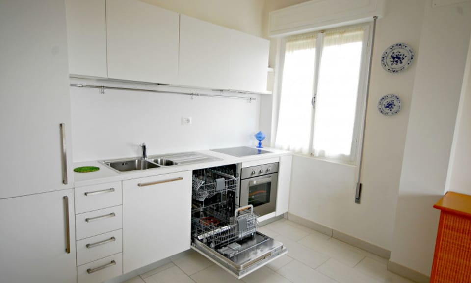 Apartment, 2 Bedrooms, Balcony, Ocean View | Interior
