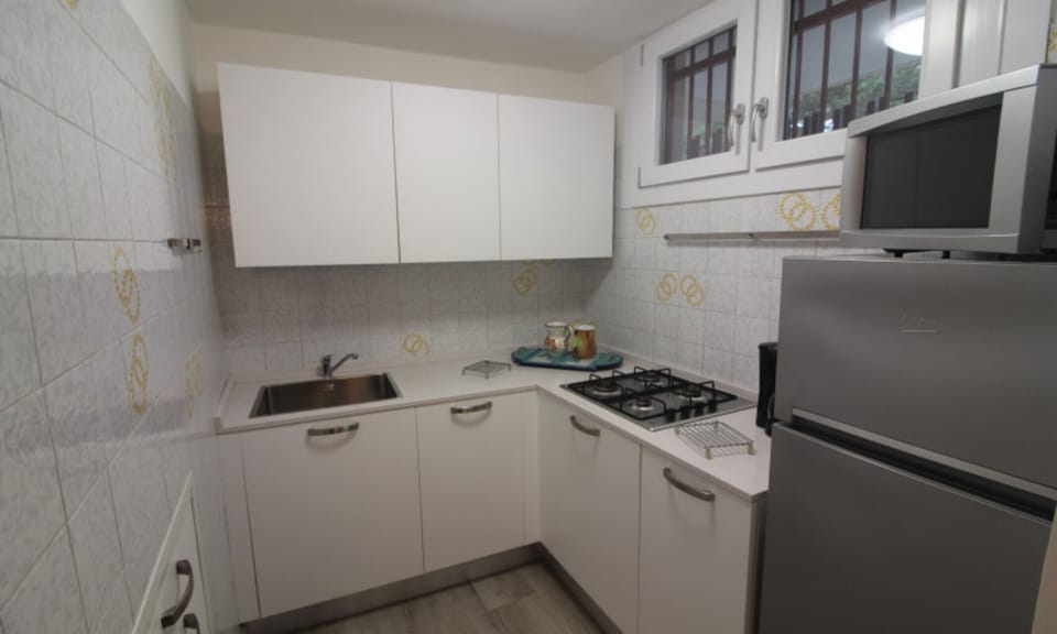 Villa, 2 Bedrooms, Patio, Garden View | Interior