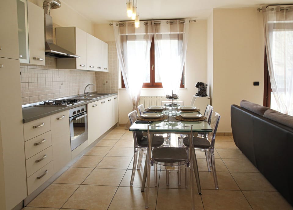 Apartment, 1 Bedroom, Accessible, Smoking | Interior