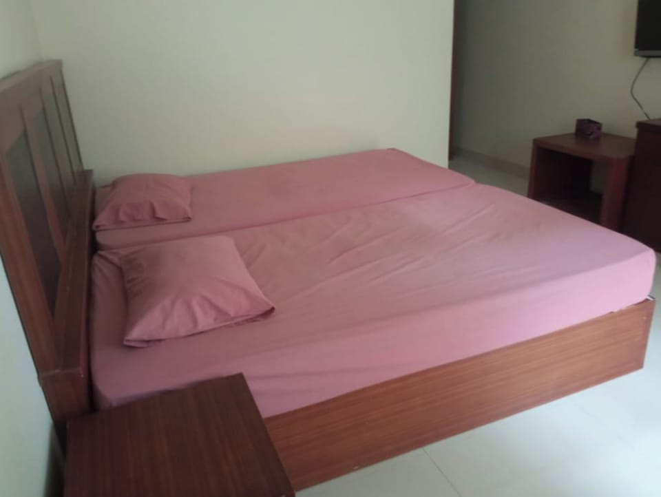 Deluxe Twin Room | WiFi (free), bed sheets