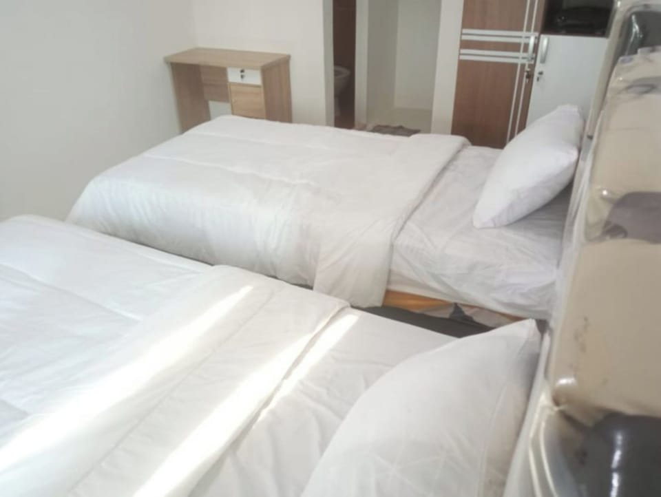Deluxe Twin Room | WiFi (free), bed sheets