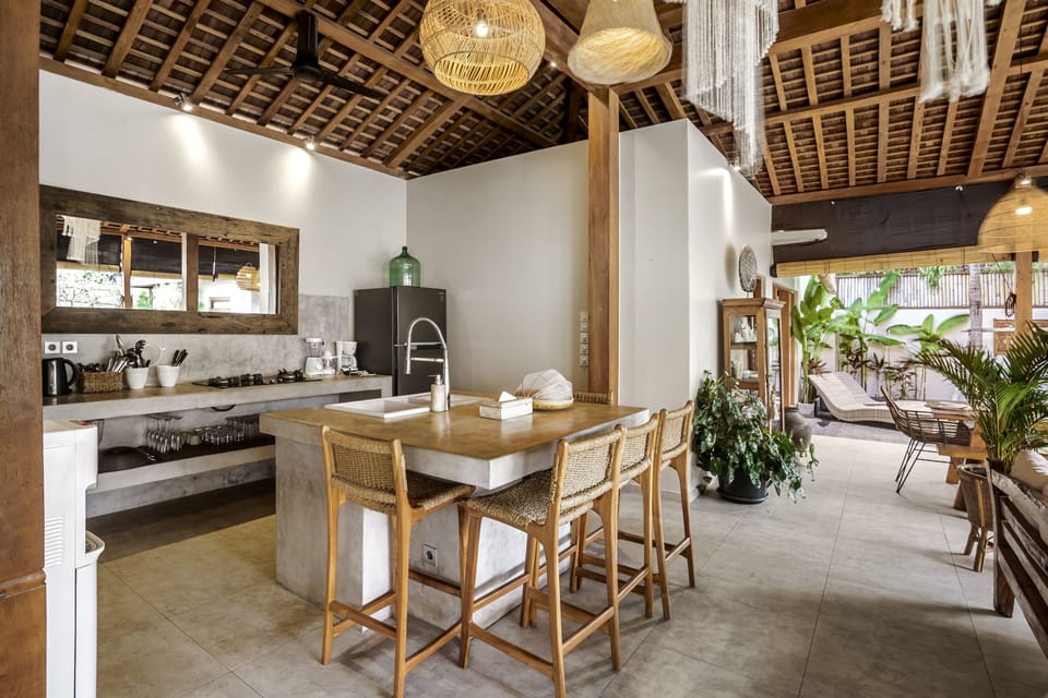 Deluxe Villa, Private Pool, Pool View | Private kitchen | Fridge, microwave, stovetop, coffee/tea maker
