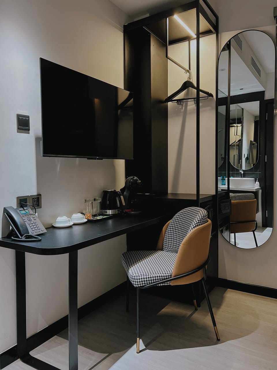 Basic Room | Egyptian cotton sheets, premium bedding, minibar, in-room safe