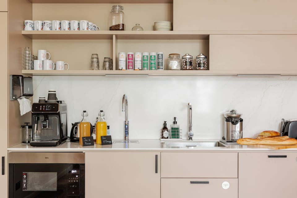 Breakfast area