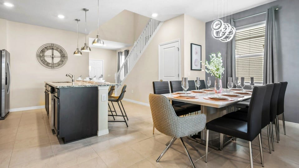 House, Multiple Beds, Pool Access, Pool View (3349LW WIR) | Dining