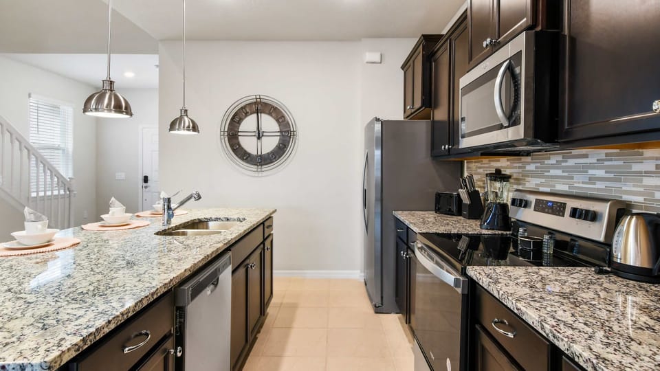 House, Multiple Beds, Pool Access, Pool View (3269LW WIR_02) | Private kitchen | Coffee/tea maker