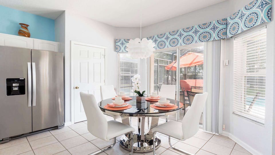 House, Multiple Beds, Pool Access (7720TB WH) | Dining