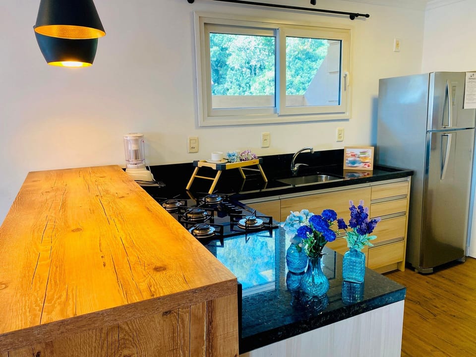 Basic Apartment | Private kitchen | Cookware/dishes/utensils