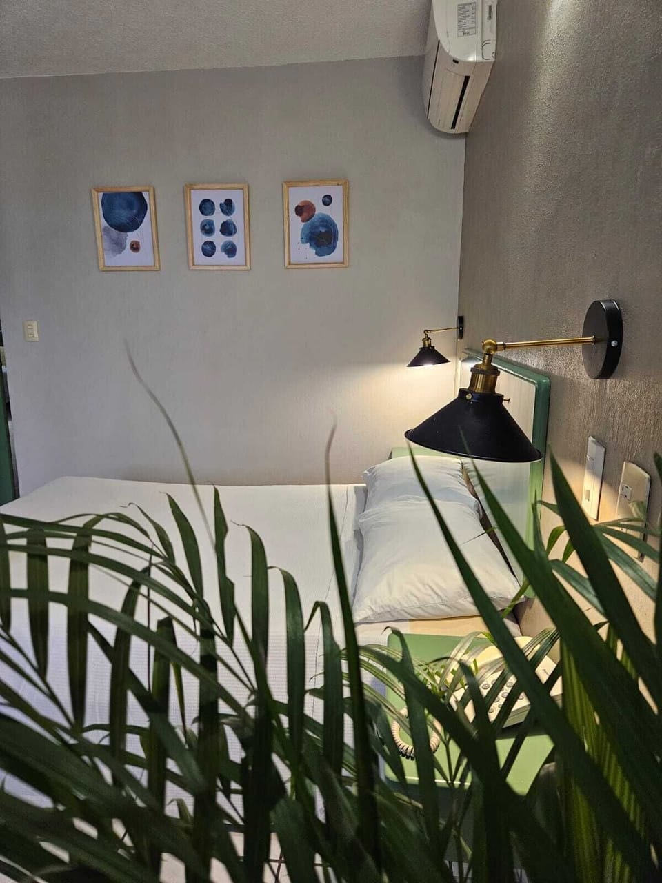 Economy Room, 1 Double Bed | Individually decorated, individually furnished, desk, laptop workspace