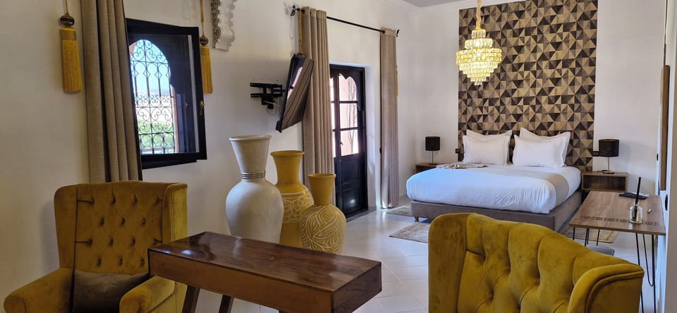 Presidential Suite | Egyptian cotton sheets, premium bedding, pillowtop beds, in-room safe