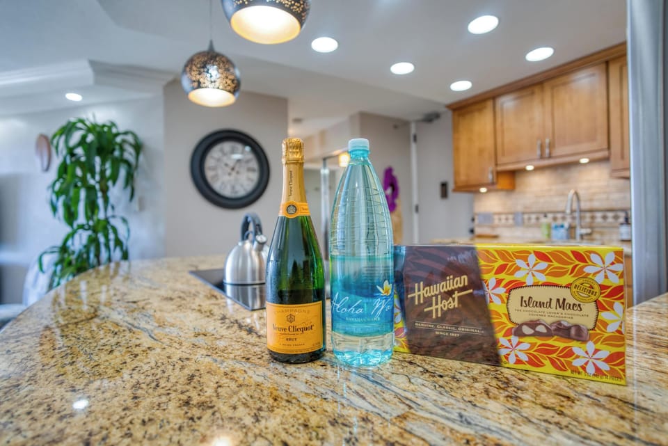 Luxury Condo | Private kitchen | Full-size fridge, microwave, oven, stovetop