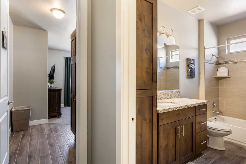 My Husband Wishes He Could Stay Here #14 7 Bedroom Home House in Santa Clara