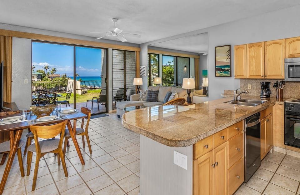 Condo, 1 Bedroom | Private kitchen | Coffee/tea maker, fridge, oven, stovetop