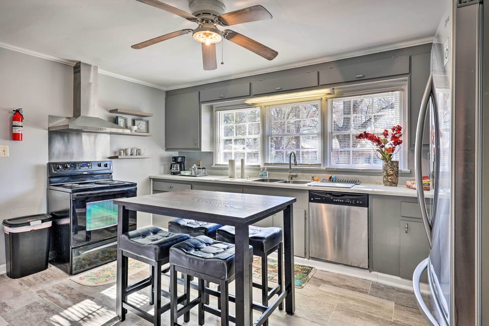 Deluxe House, 5 Bedrooms, Non Smoking | 5 bedrooms, iron/ironing board, free WiFi