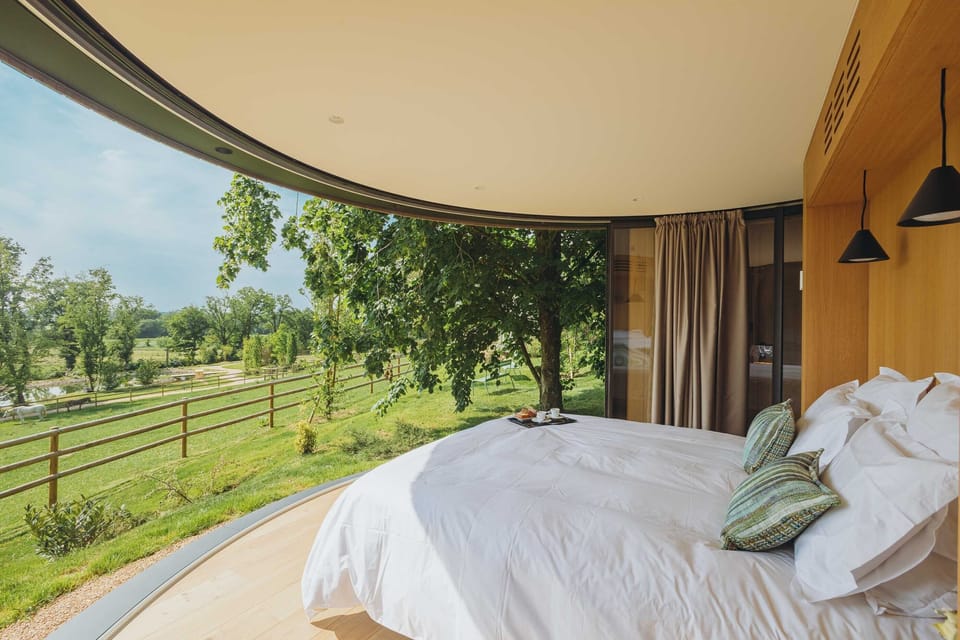 Voyage en solitaire | Premium bedding, down comforters, Select Comfort beds, blackout drapes