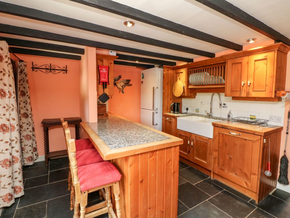 Cottage | Interior