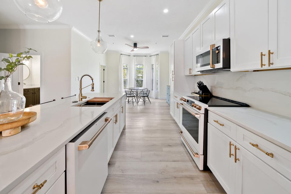 House, Multiple Beds, Balcony, Garden View | Private kitchen | Fridge, microwave, stovetop, dishwasher