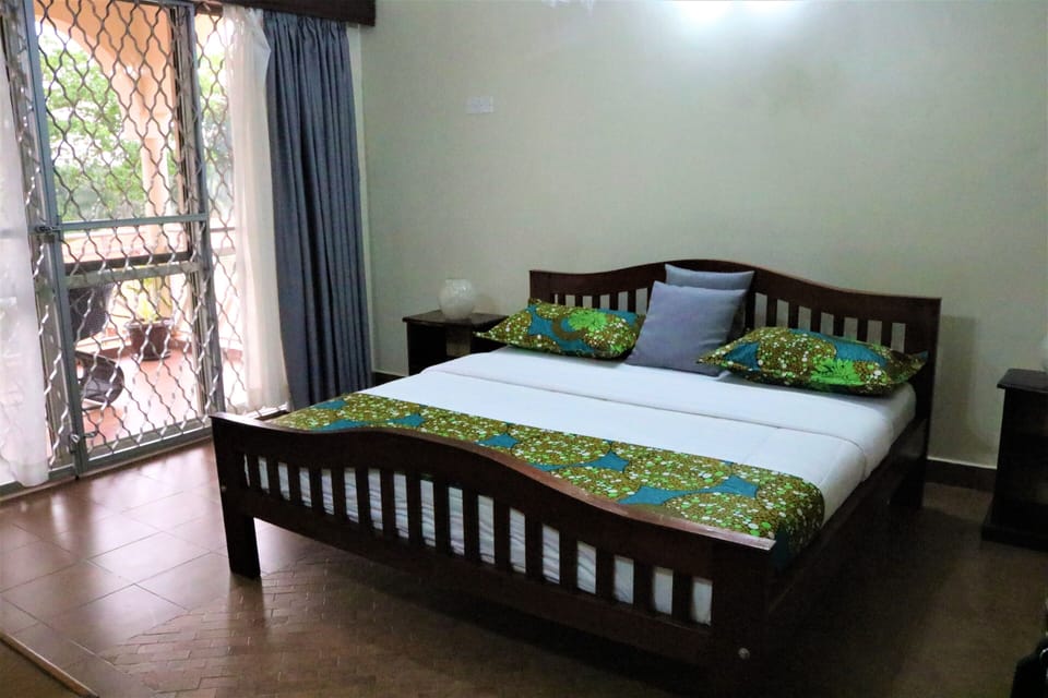 Deluxe Single Room | Desk, laptop workspace, free WiFi, bed sheets