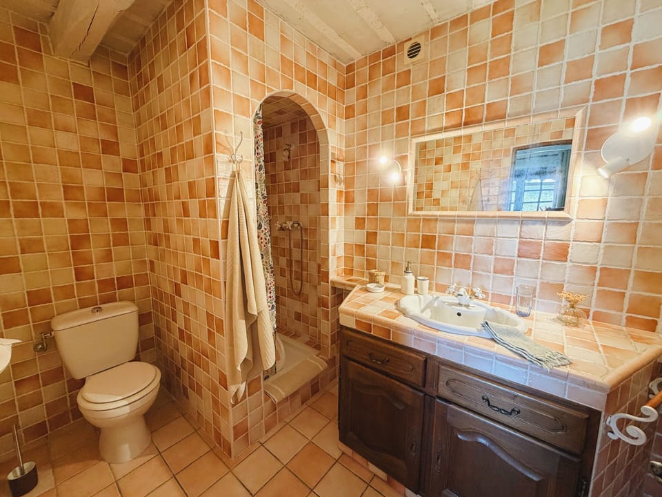 Basic Cottage, Ensuite, Courtyard View | Bathroom