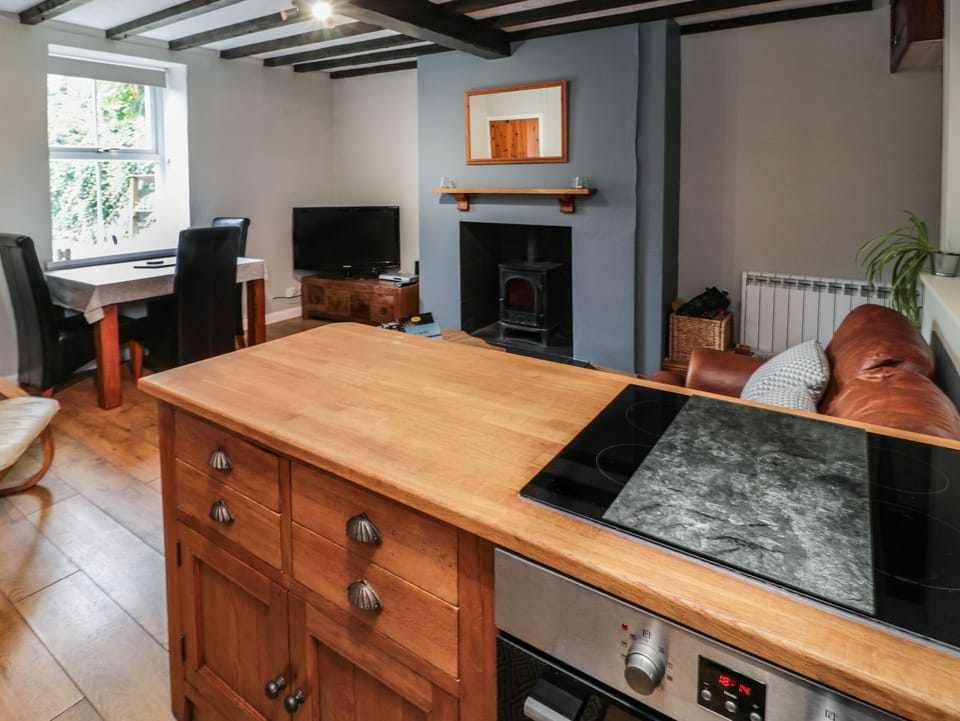 Cottage | Interior