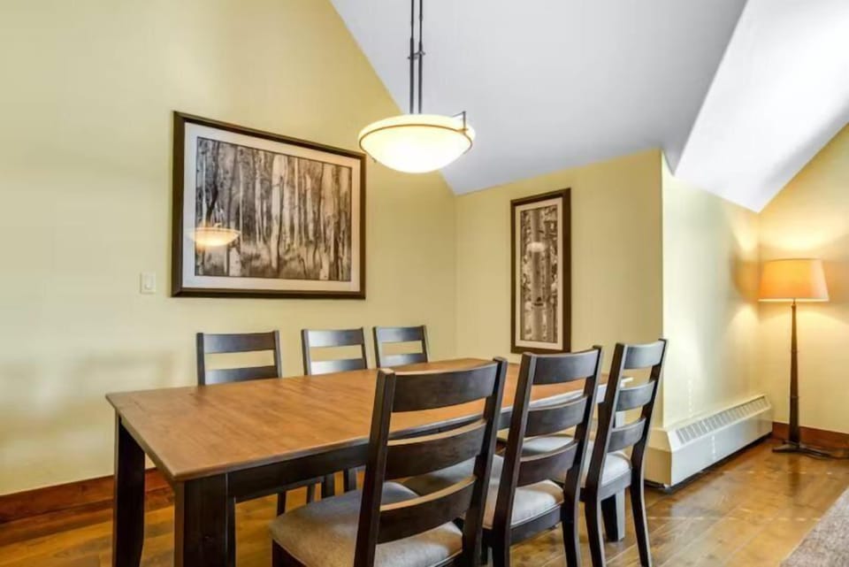 Condo (Luxury 3 Bedroom Water House on Main ) | Exterior