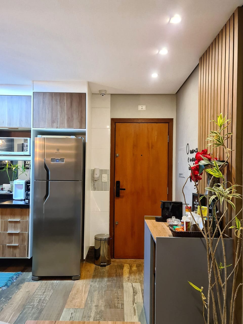 Family Apartment | Private kitchen | Fridge, microwave, toaster, blender