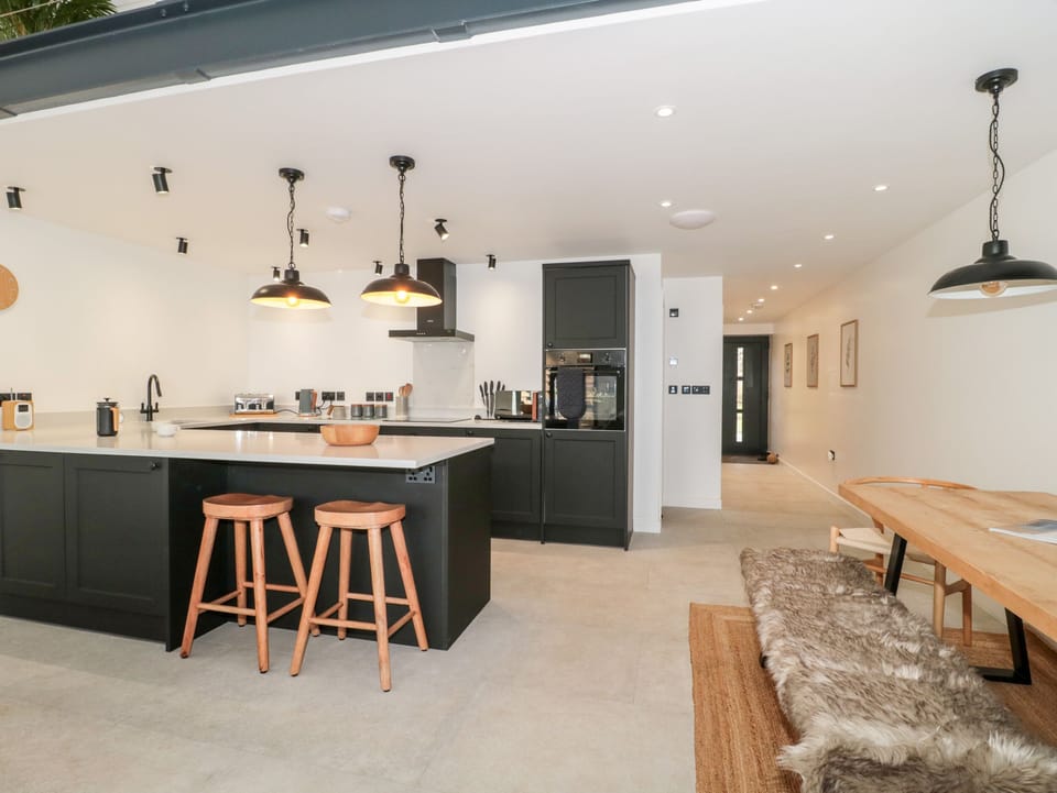 Cottage | Interior