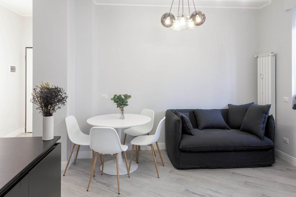 Apartment | Living area | Flat-screen TV