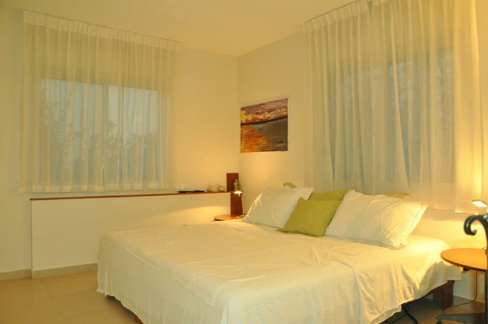 Double Room | Desk, soundproofing, free WiFi, bed sheets