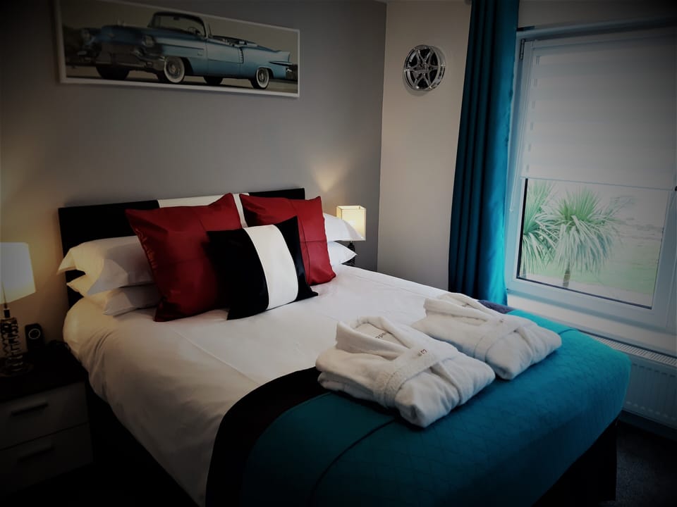 Panoramic Double Room, 1 Queen Bed, Sea View | Egyptian cotton sheets, premium bedding, down comforters, pillowtop beds