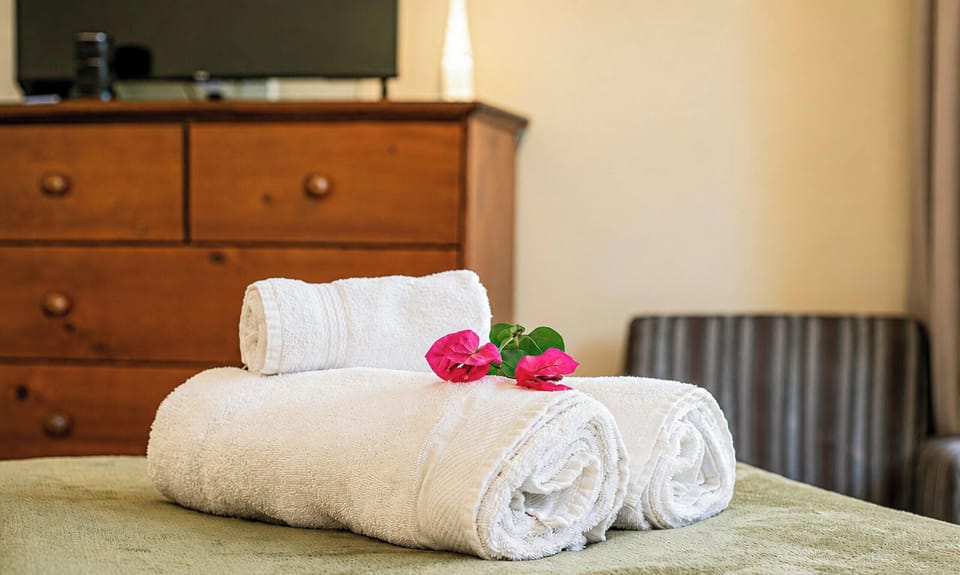 S10 - Suíte Praia do Saquinho - Bollte Praia Boutique Pousada - Campeche | Egyptian cotton sheets, premium bedding, minibar
