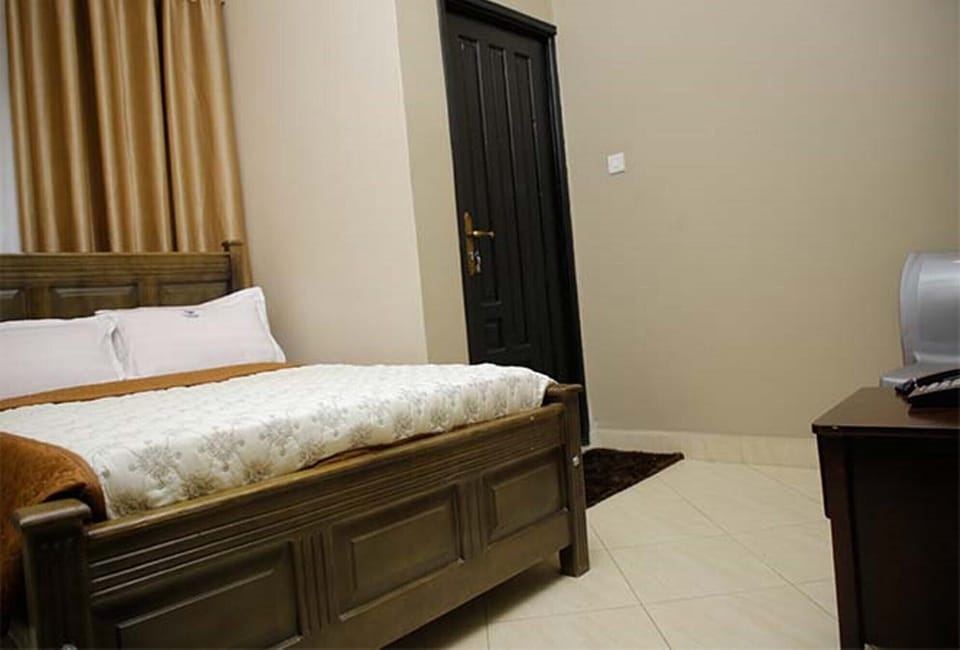 Deluxe Double Room | Premium bedding, memory foam beds, individually decorated