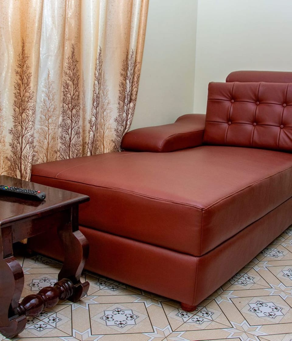 Executive Double Room | Individually decorated, individually furnished, desk, laptop workspace