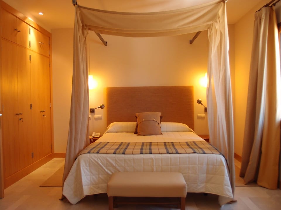 Junior Suite | Premium bedding, minibar, in-room safe, desk
