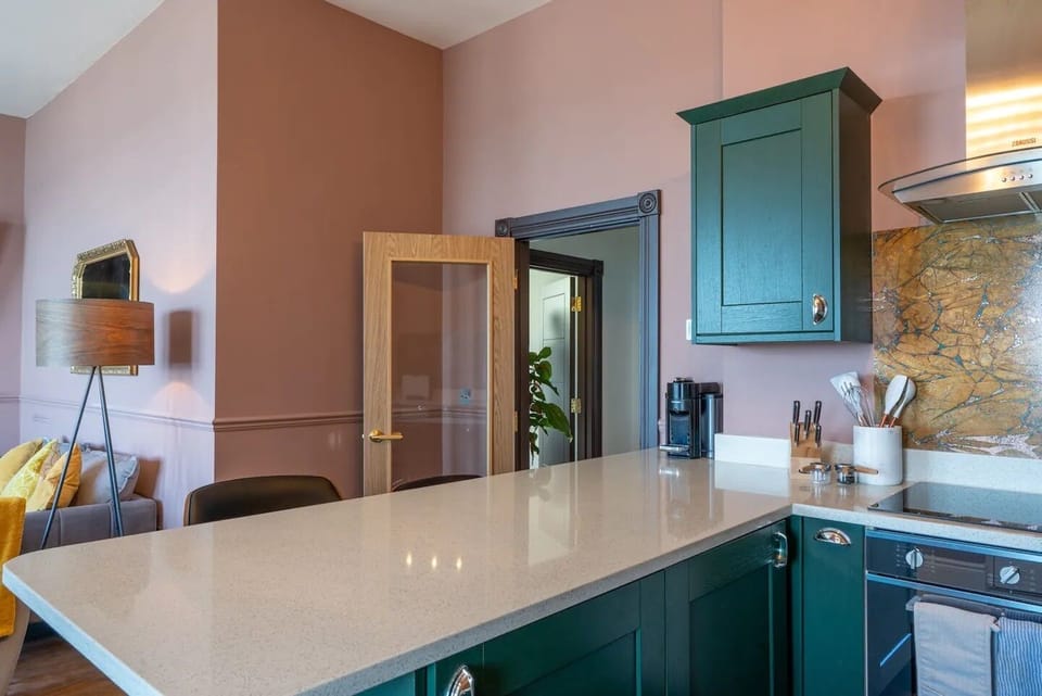 Apartment, 2 Bedrooms | Private kitchen | Microwave