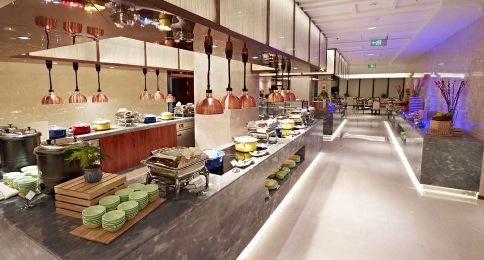 Daily buffet breakfast for a fee