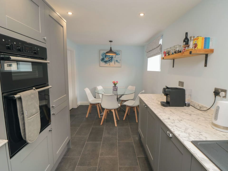 Fridge, dishwasher, electric kettle, toaster