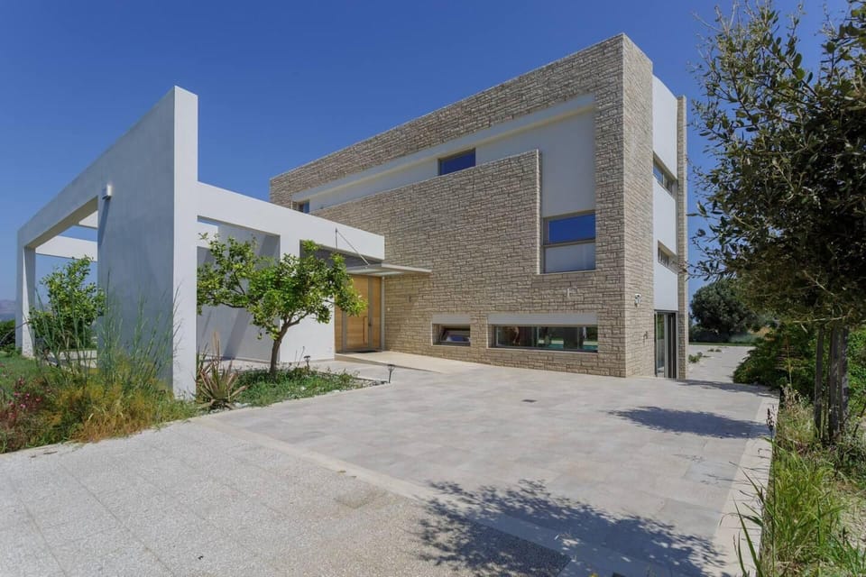 Villa | Exterior