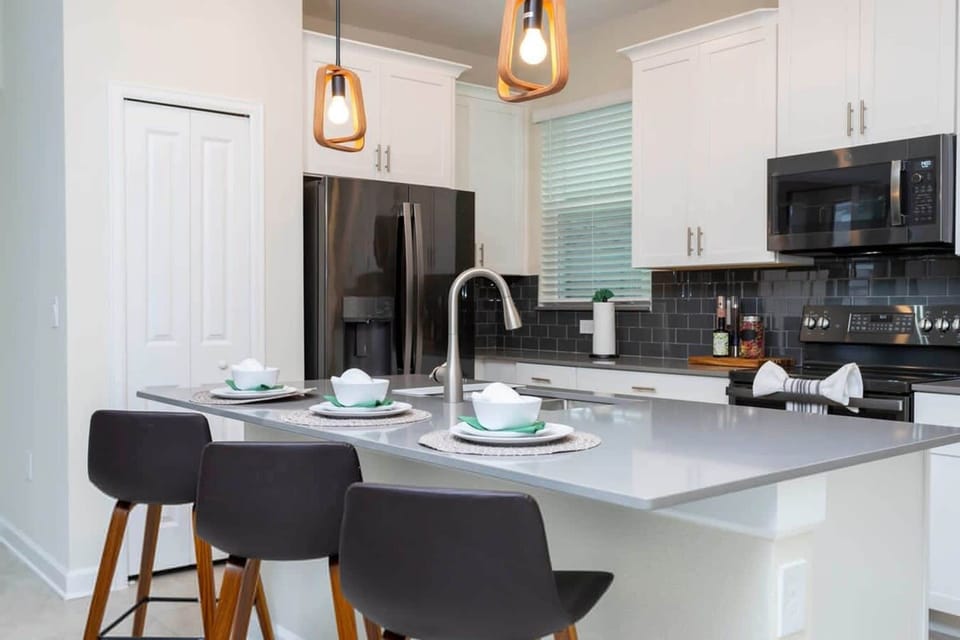 House | 5 bedrooms, desk, soundproofing, Internet