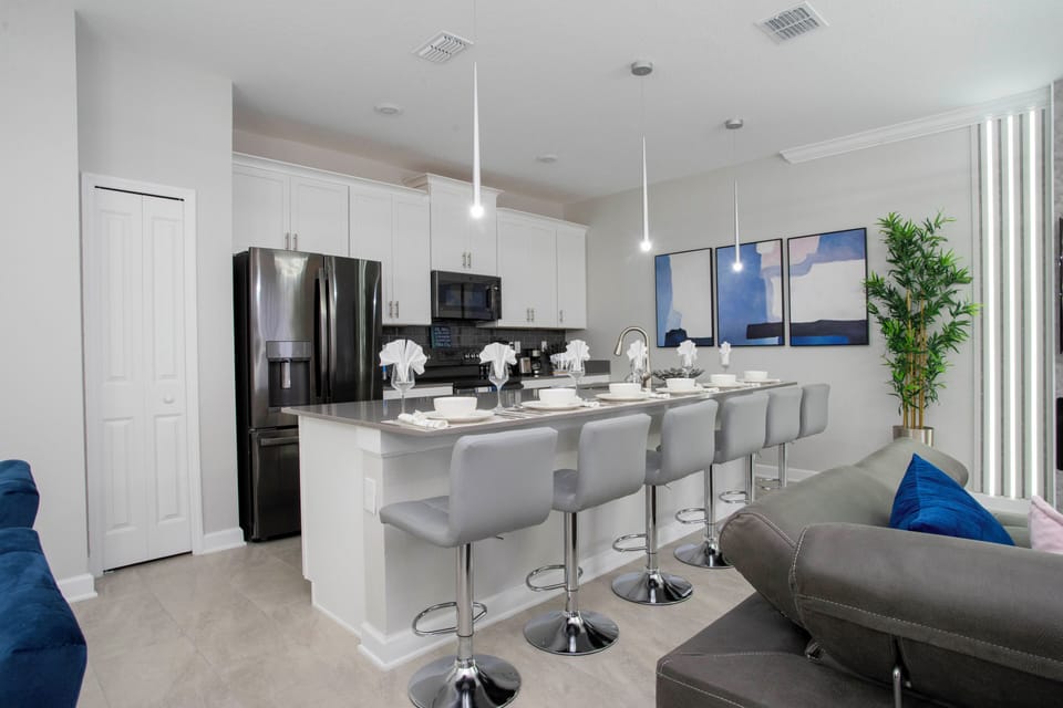 House | 4 bedrooms, desk, high-speed internet