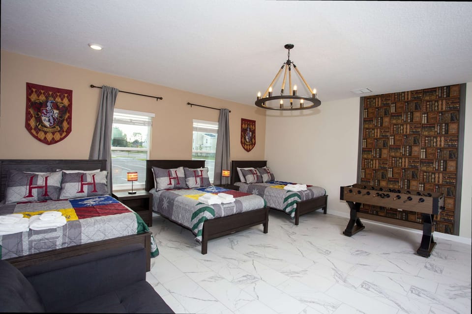 House | 8 bedrooms, Internet