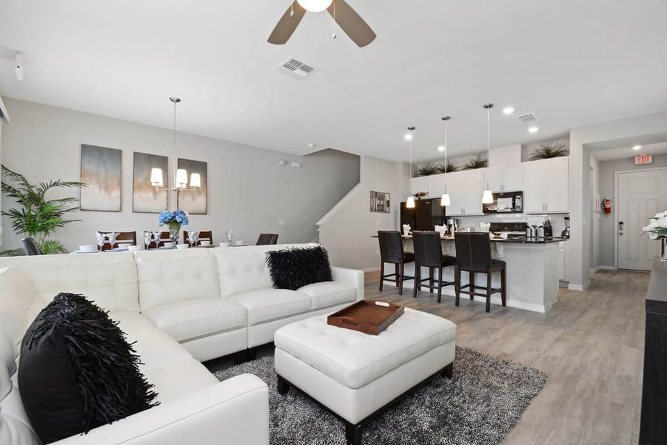 House | 4 bedrooms, high-speed internet