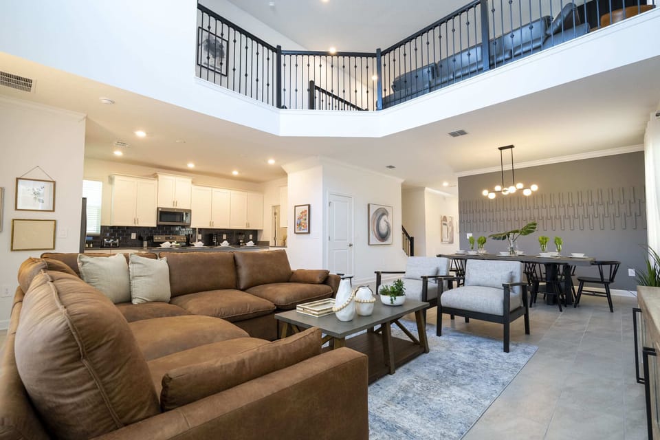 House | 5 bedrooms, high-speed internet