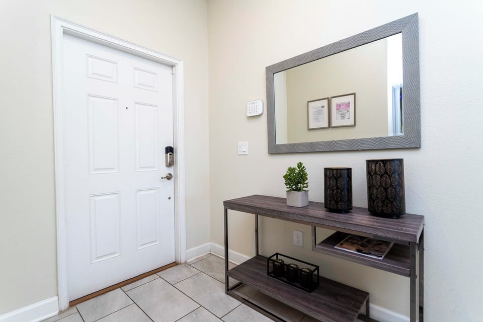 House | 4 bedrooms, Internet